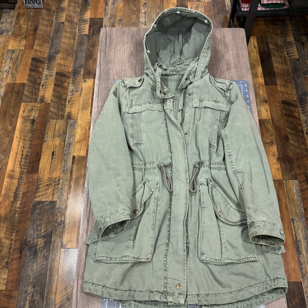 American Eagle Military Jacket with detachable fur.  Women’s Size Small